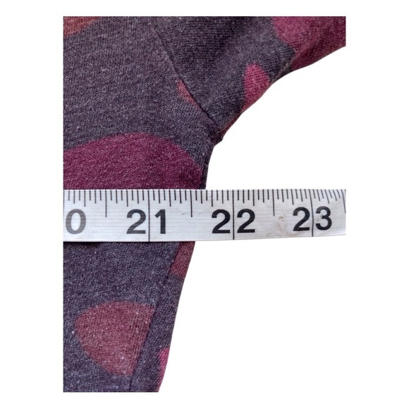 PINK V-Neck Camo T-Shirt - Red & Black Camouflage Tee size medium - Picture 4 of 11